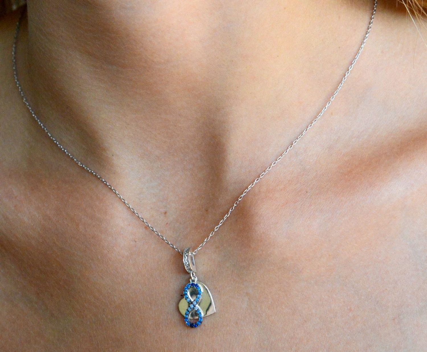 Srebrny naszyjnik damski celebrytka serduszko z nieskończonością DIA-NSZ-10317-925. Naszyjnik srebrny damski. Naszyjnik srebrny z sercem i znakiem nieskończoności. Srebrny naszyjnik celebrytka z cyrkoniami. Naszyjnik celebry.jpg