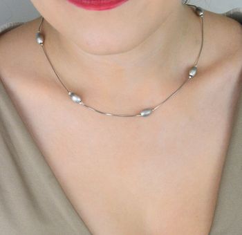 Naszyjnik damski srebrny próby 925 zdobiony podłużnymi elementami. Długość 45 + 3 cm, waga 3,60 g, zapięcie na karabińczyk. Klasyczna elegancja w nowoczesnym wydaniu (4).JPG