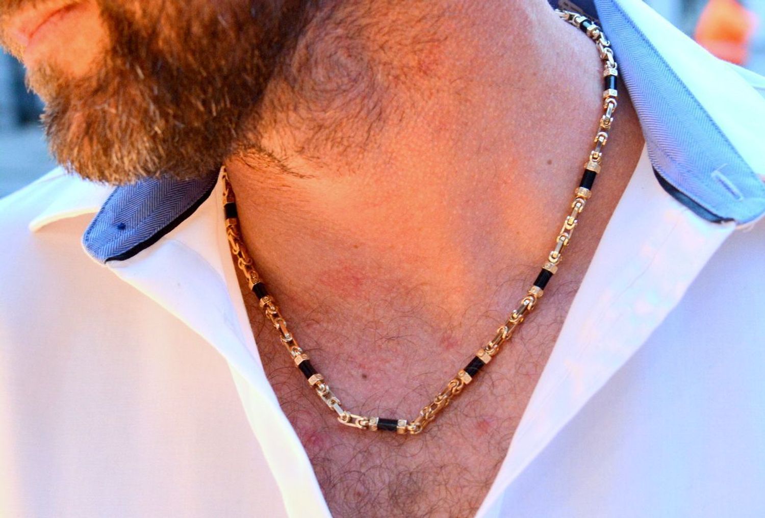 Złoty naszyjnik grube ogniwa królewski z onyksem Szanel DIA-NSZ-10995-585. Naszyjnik o długości 60 cm z gwoździem Chanel.jpg