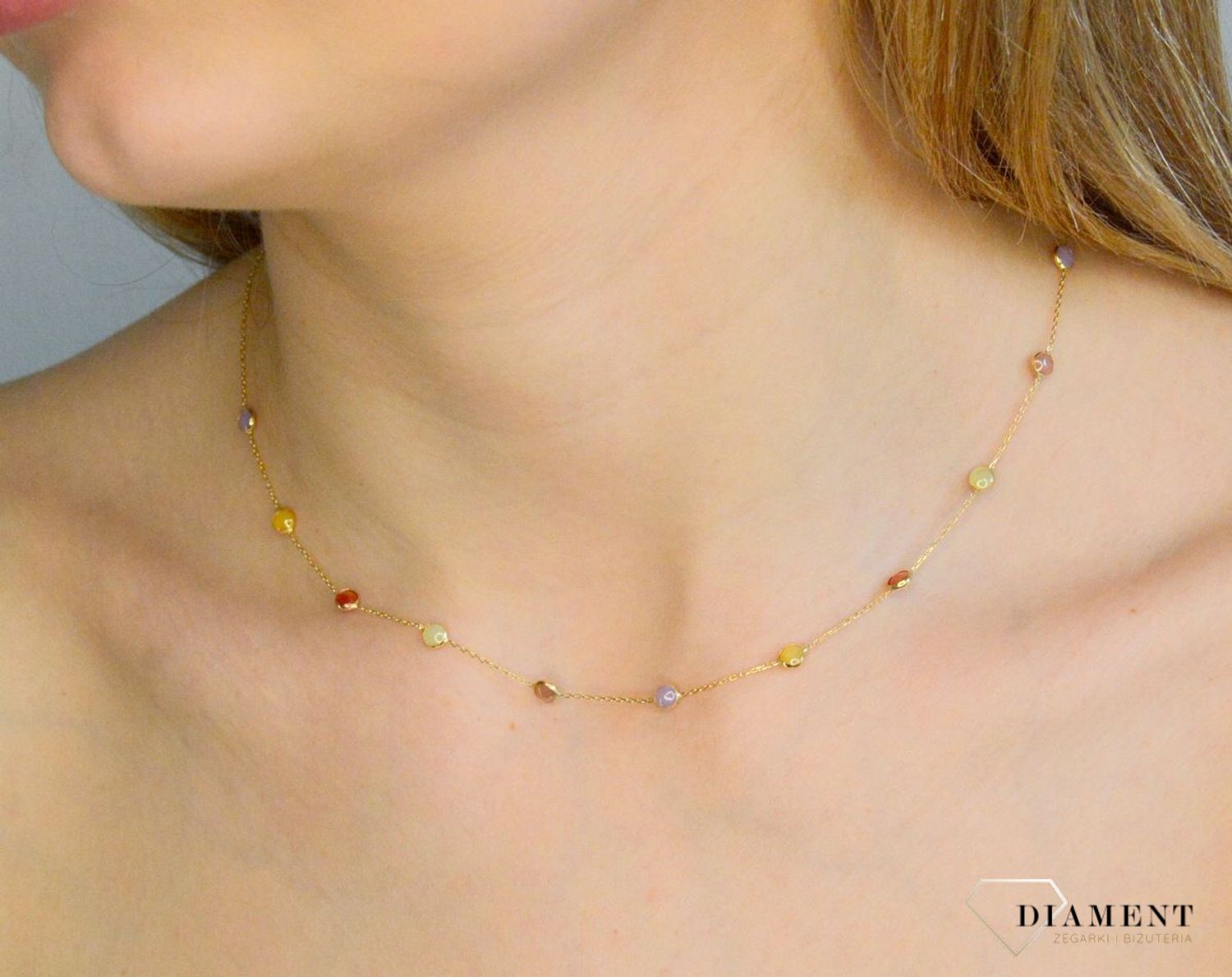 Złoty naszyjnik damski 585 celebrytka z kolorowymi zawieszkami DIA-NSZ-11205-585. Złota celebrytka z kolorowymi kamieniami. Delikatna celebrytka wykonana z najwyższej jakości złota próby 585. Złoty naszyjnik na prezent..jpg