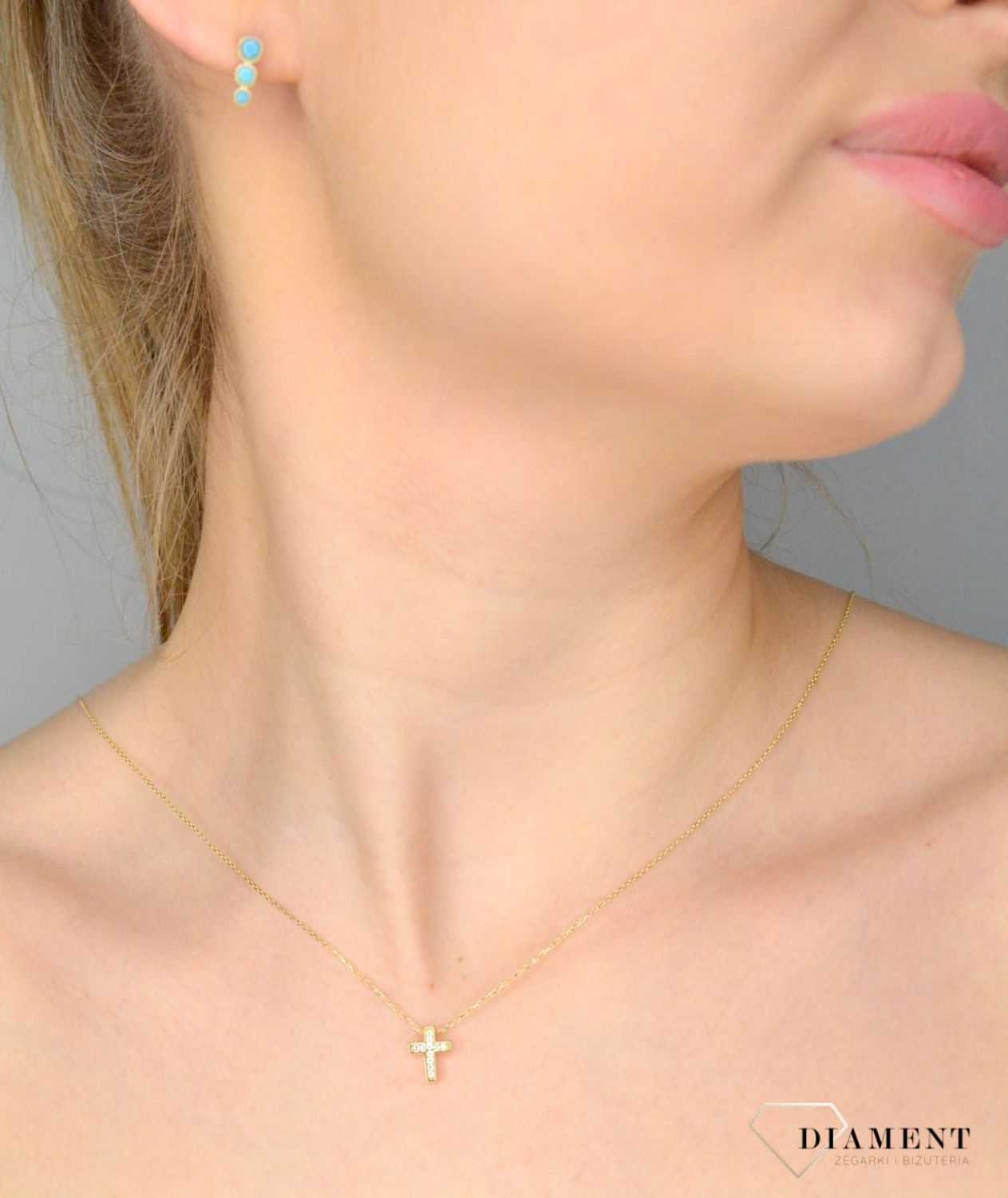 Naszyjnik damski złoty 375 Krzyżyk z cyrkoniami DIA-NSZ-11258-375.webp
