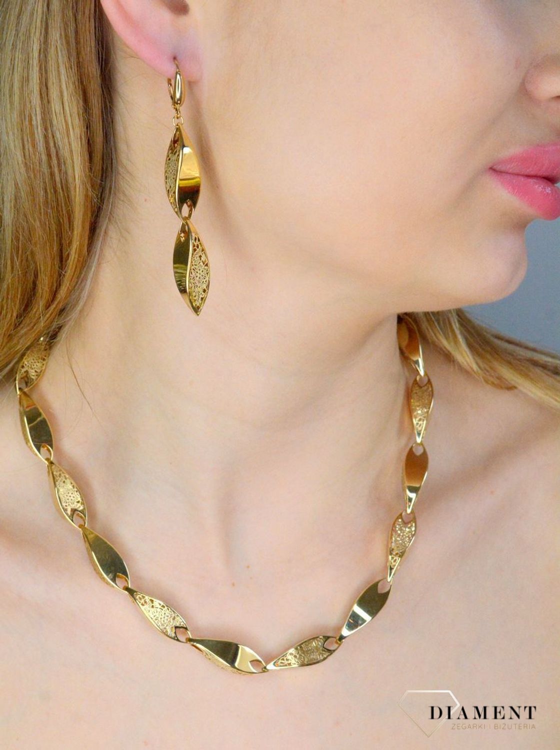 Naszyjnik damski złoty. Złoty naszyjnik damski ankier. Złoty naszyjnik damski z kuleczkami. Naszyjnik damski złoty na prezent.Naszyjnik damski złota celebrytka..jpg