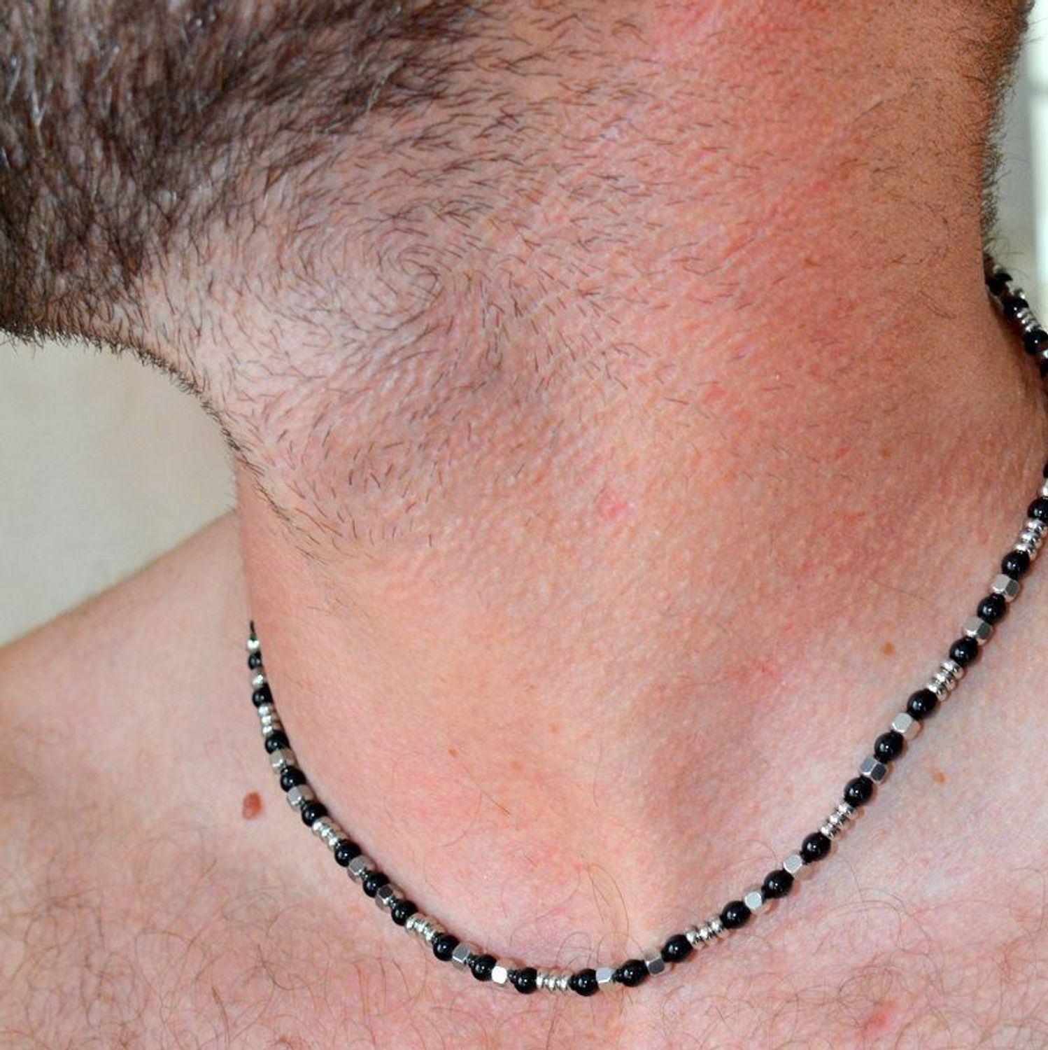 Naszyjnik męski stalowy z czarne kulki DIA-NSZ-11684-STAL (2).jpg