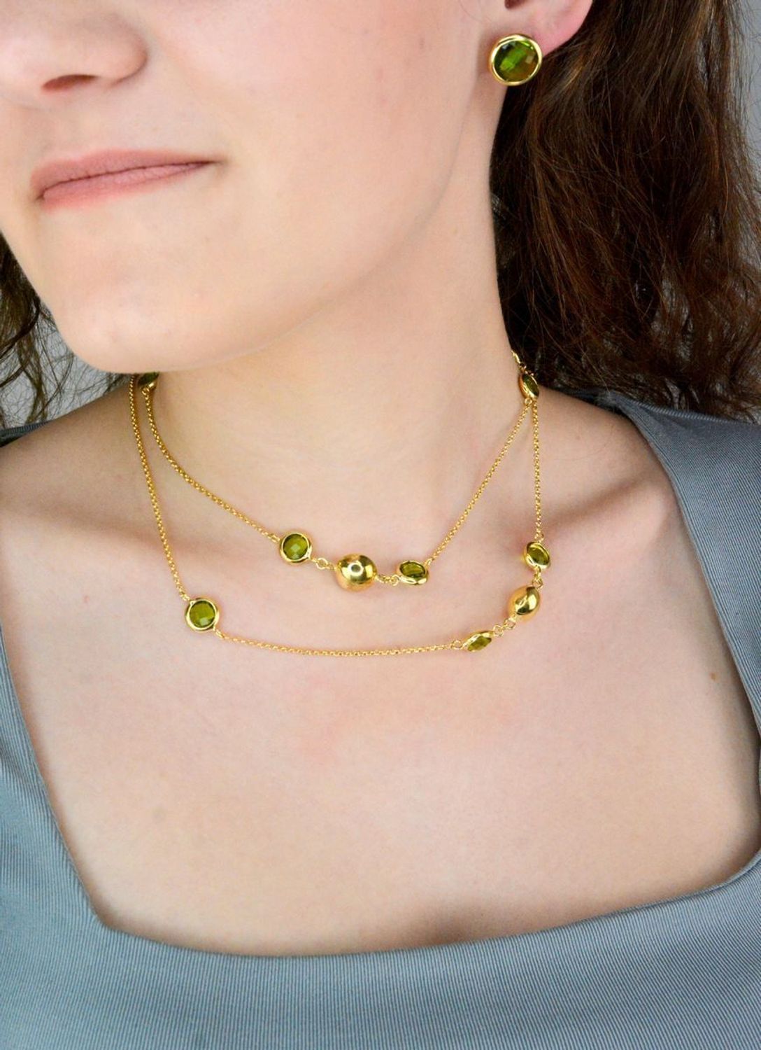 Srebrny naszyjnik damski kulki i zielone cyrkonie pokryty złotem DIA-NSZ-11700-925.jpg