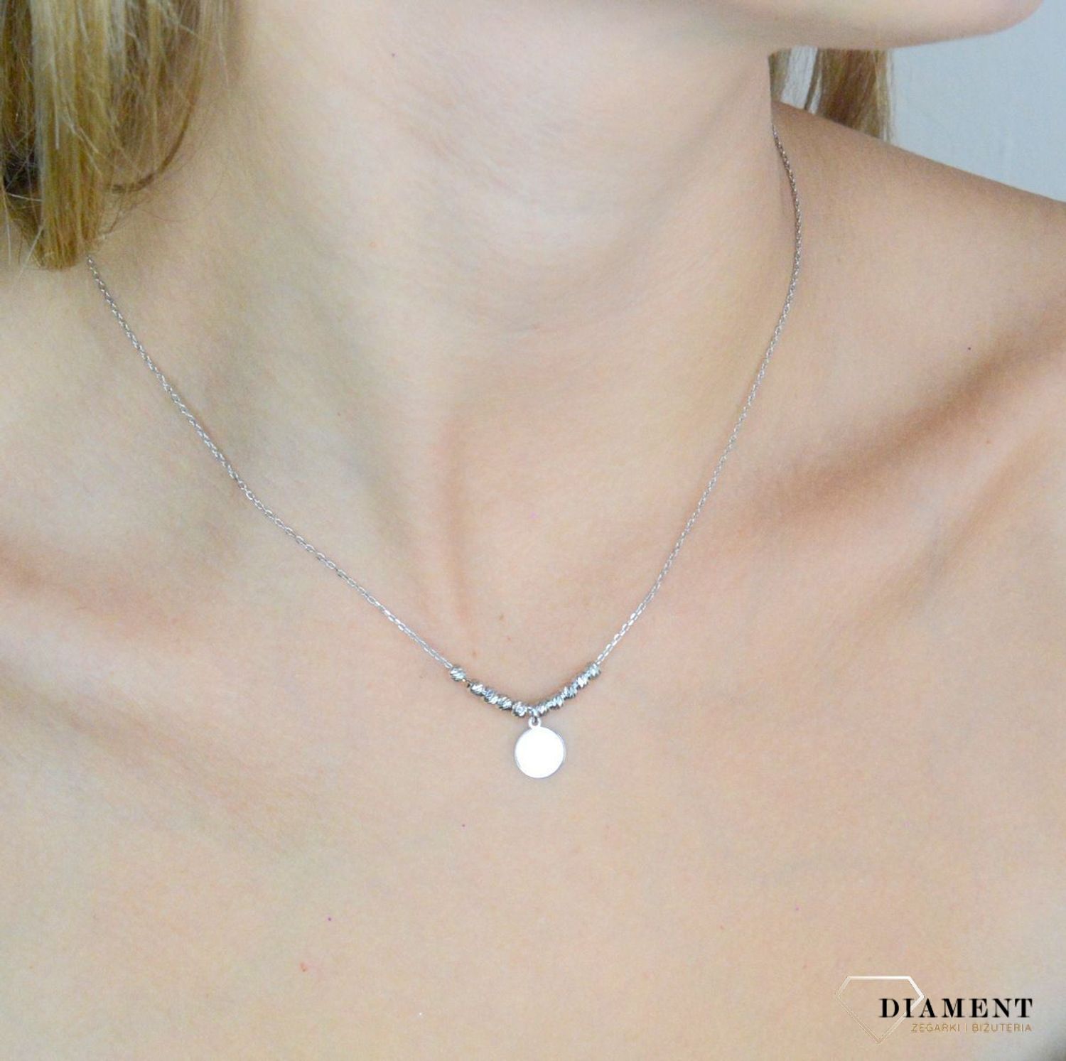 Srebrny naszyjnik damski 925 celebrytka z kuleczkami DIA-NSZ-11766-925. Srebrny naszyjnik damski. Naszyjnik srebrny celebrytka. Naszyjnik srebrny damski z kuleczkami. Srebrny naszyjnik dla kobiety na prezent..jpg