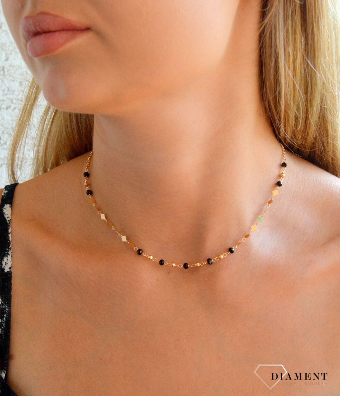 Srebrny naszyjnik damski 925 pozłacany z blaszkami i czarnymi koralikami DIA-NSZ-11788-925 (2).jpg