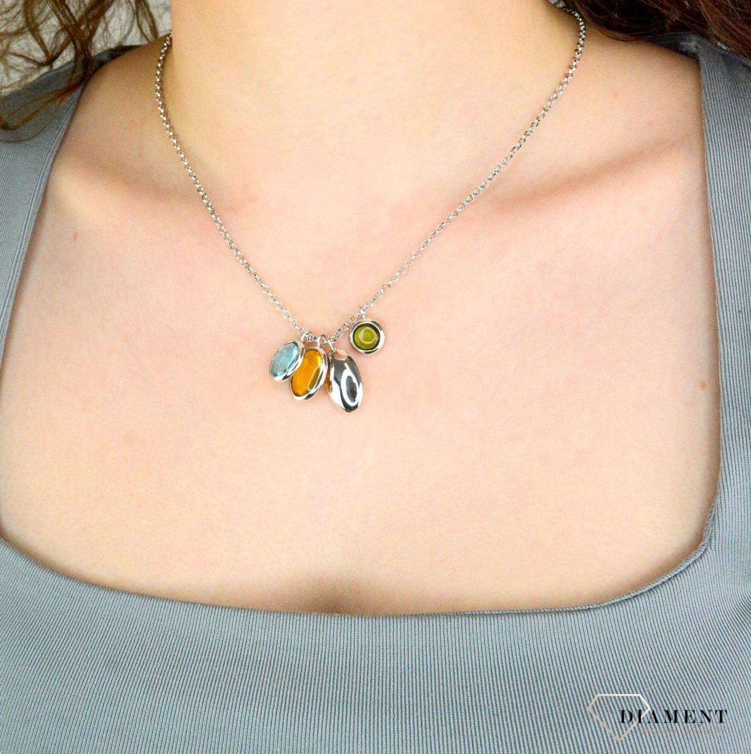 Srebrny naszyjnik damski z kolorowymi cyrkoniami.jpg