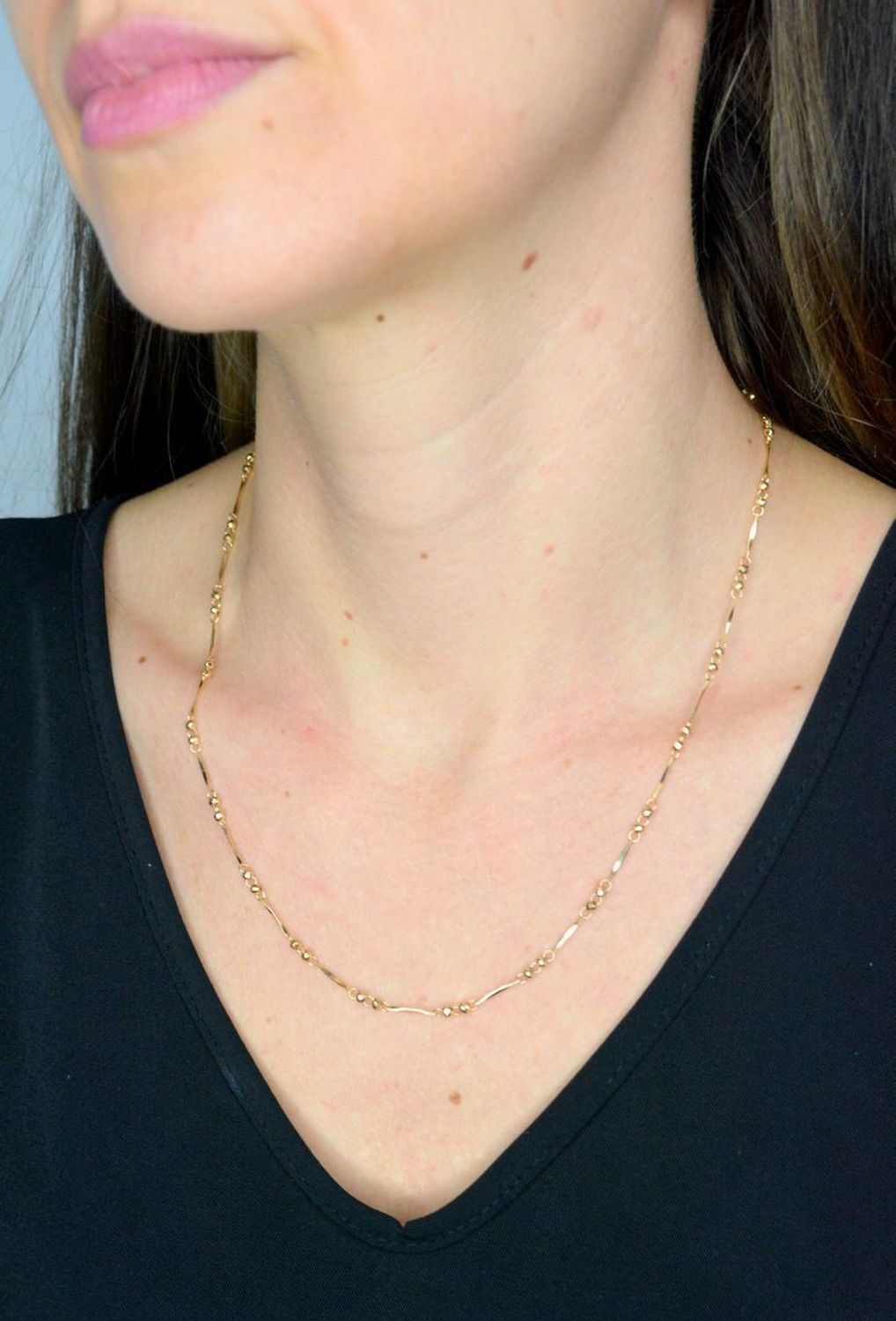 Złoty naszyjnik damski 585 kuleczki grawerowane DIA-NSZ-11998-585. Złoty naszyjnik damski. Złoty naszyjnik próby 585. Naszyjnik złoty damski z kulkami. Naszyjnik złoty na prezent (2).jpg