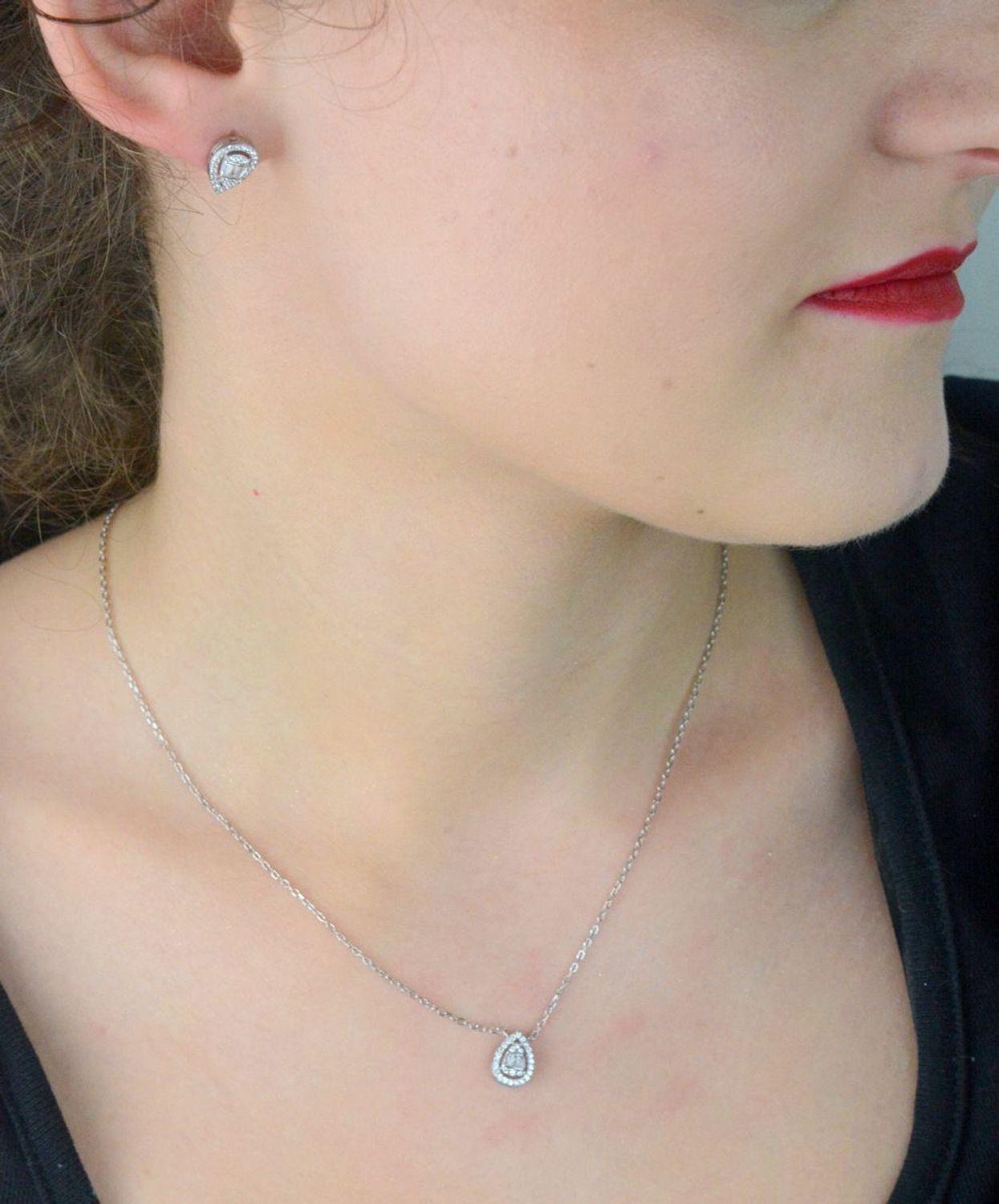 Srebrny naszyjnik damski celebrytka 925 z łezką DIA-NSZ-12254-925 (2).jpg