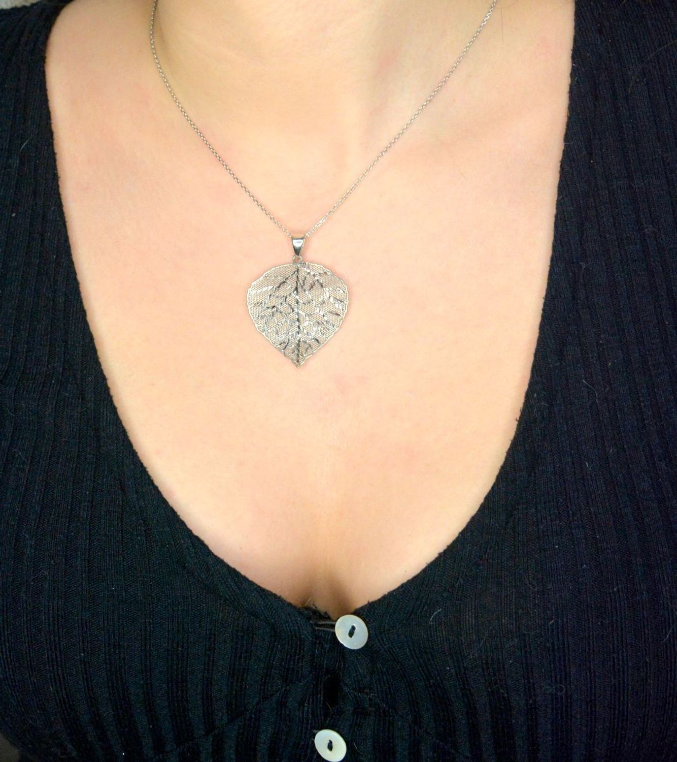 Srebrny naszyjnik liść próba 925, DIA-NSZ-12373-925.jpg