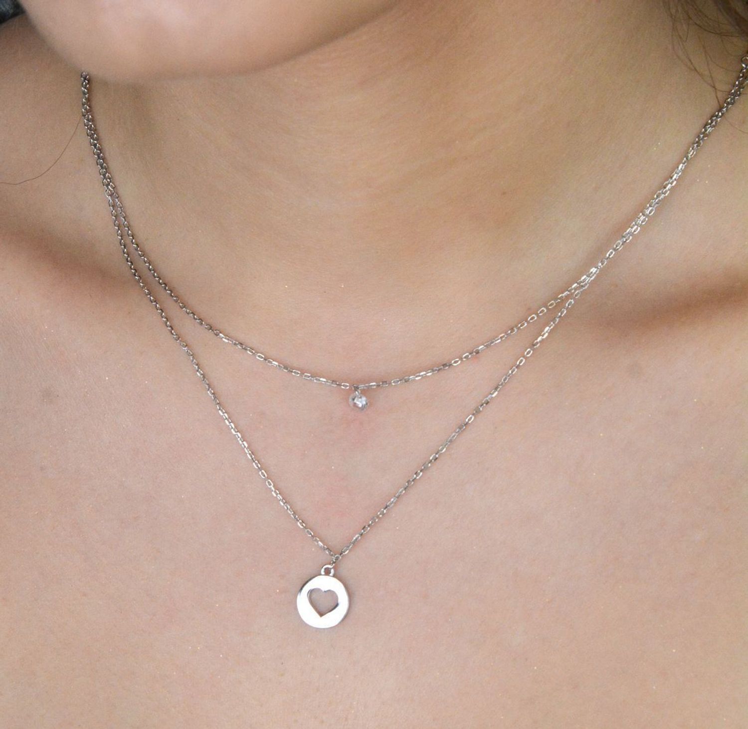 Naszyjnik srebrny celebrytka serce i diamencik próba 925, DIA-NSZ-12457-925. Naszyjnik wykonany z najwyższej jakości srebra. Idealny pomysł na prezent dla każdej kobiety.2.jpg