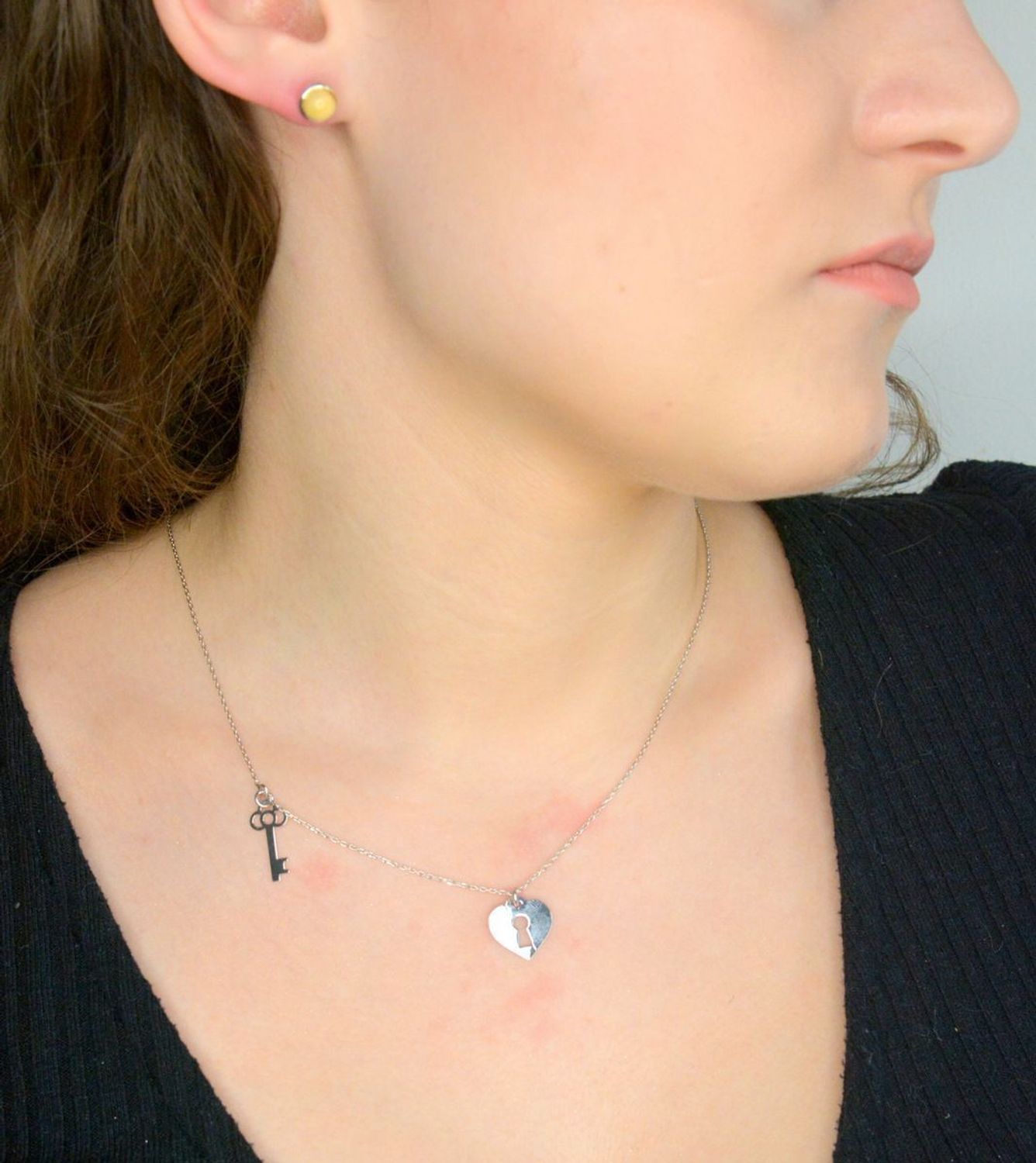 Srebrny naszyjnik damski celebrytka 925 kluczyk w sercu DIA-NSZ-12516-925 (1).jpg