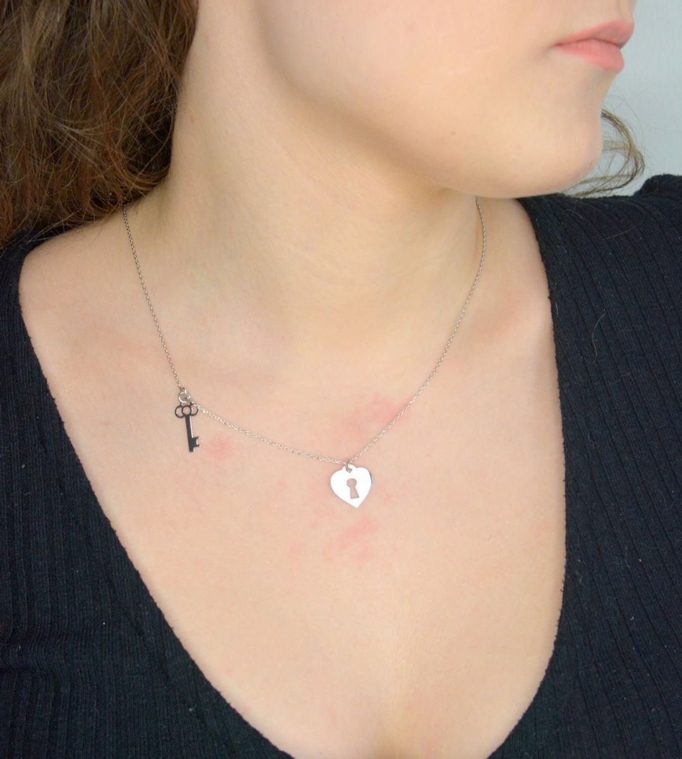 Srebrny naszyjnik damski celebrytka 925 kluczyk w sercu DIA-NSZ-12516-925 (1).jpg
