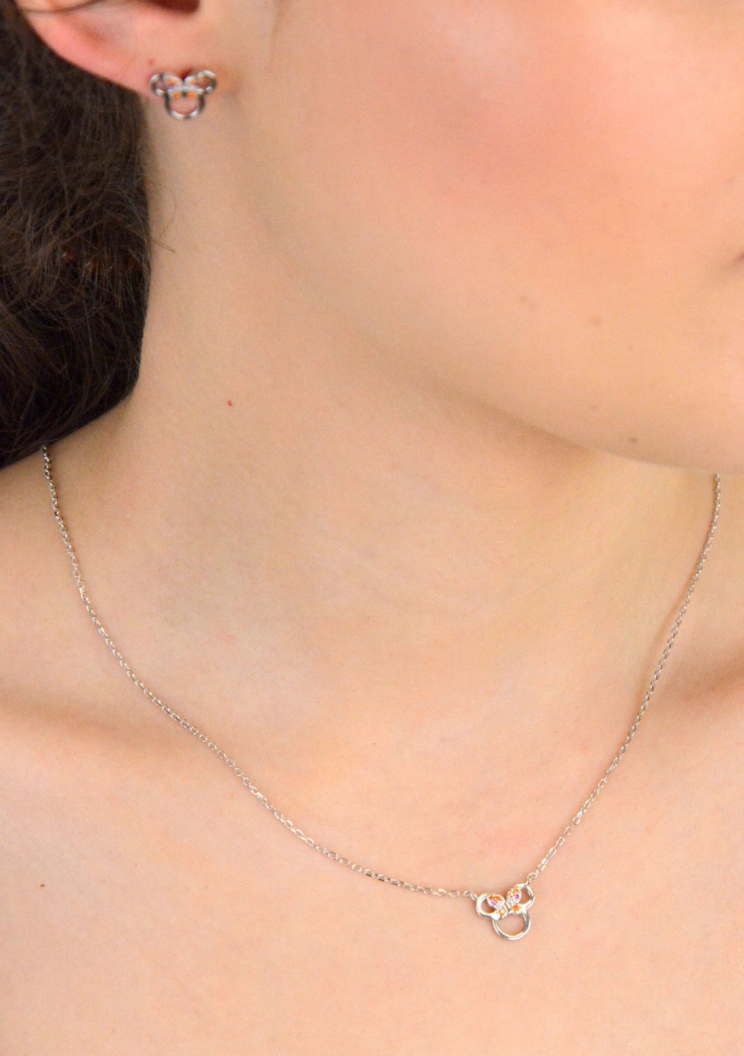 Naszyjnik srebrny próba 925 dla dziewczynki Myszka Minnie z kolorowym motylkiem DIA-NSZ-12600-925. Naszyjnik wykonany z najwyższej jakości srebra próby 925. Idealny pomysł na prezent dla 1.jpg