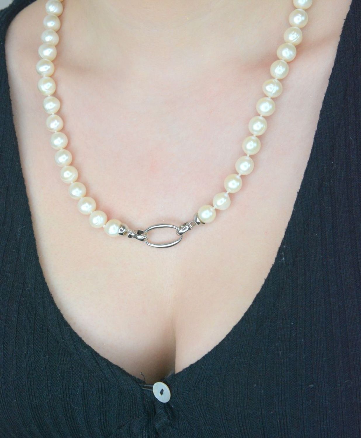 Naszyjnik perła hod. z ozdobnym elementem DIA-NSZ-12782-STAL Niezwykle efektowny, gustowny naszyjnik wykonany z certyfikowanych hodowlanych pereł słodkowodnych Namido z wykonanym ze stali 1.jpg