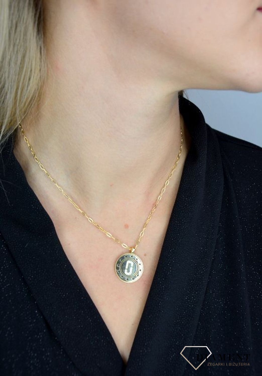 Łańcuszek srebrny pokryty złotem z ogniwek z zawieszką i gwiazdeczkami DIA-NSZ-1298-925.jpg