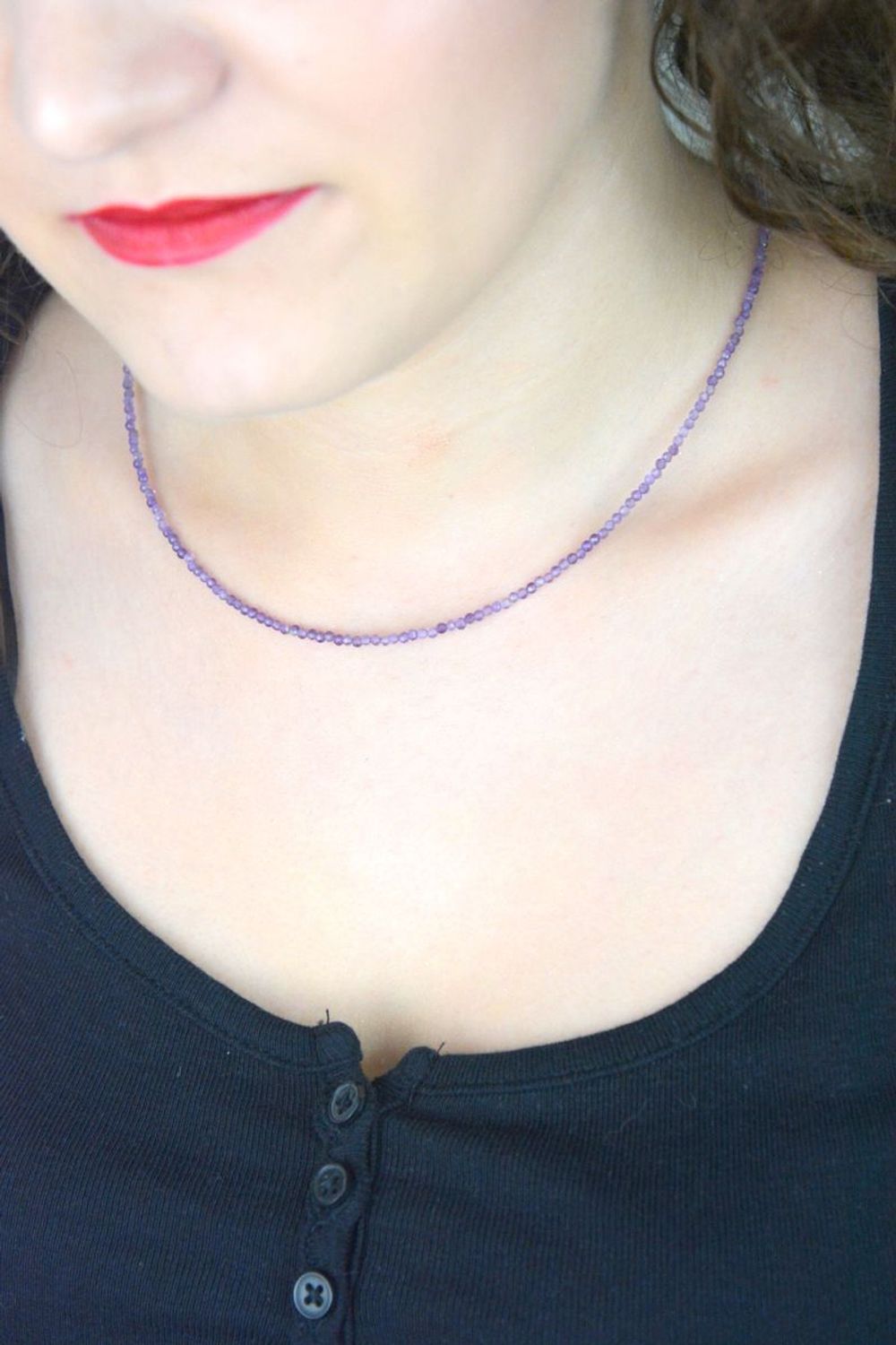 Delikatny naszyjnik damski srebro 925 DIA-NSZ-13108-925 z naturalnym ametystem 2 mm. Długość 40 cm + 3 cm regulacji. Elegancki i lekki dodatek na co dzień i okazje specjalne.1.jpg