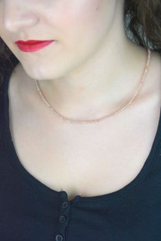 Delikatny naszyjnik damski srebro 925 DIA-NSZ-13115-925 z kamieniem słonecznym 2 mm. Długość 40 cm. Subtelny blask i elegancja na każdą okazję (3).JPG