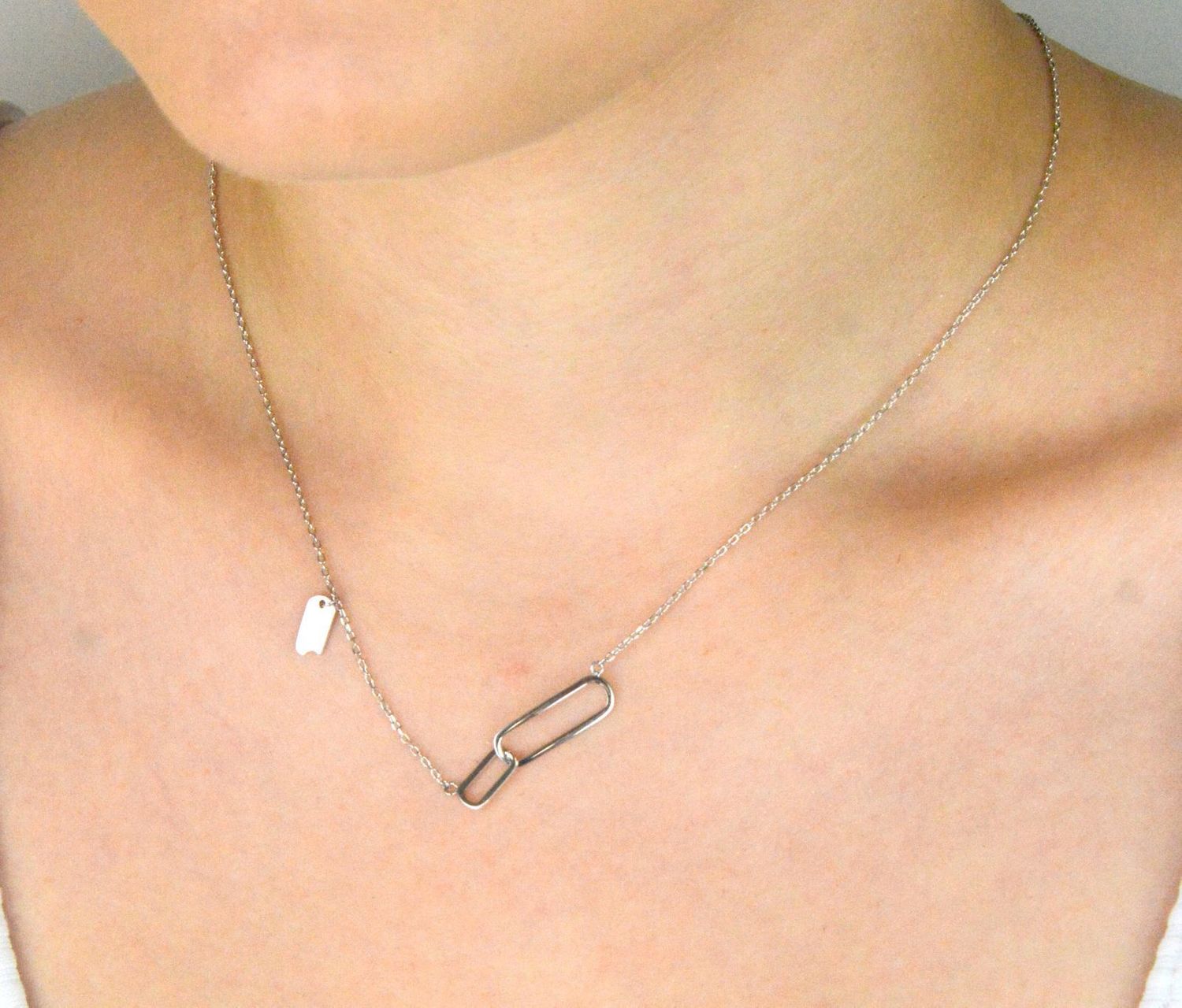Naszyjnik damski srebrny 925 DIA-NSZ-1315-925 z podłużnym elementem, długość 42+3 cm, zapięcie na karabińczyk. Lekki i elegancki dodatek na każdą okazję.1.jpg