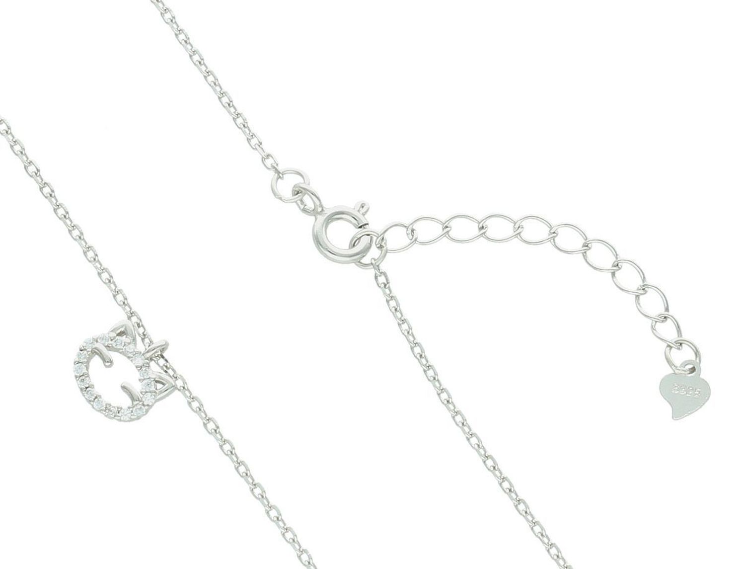 Srebrny naszyjnik DIA-NSZ-13357-925 z małą zawieszką w kształcie kotka, zdobioną cyrkoniami. Srebro próby 925, długość łańcuszka 42 + 3 cm, zawieszka 8 × 6 mm, splot ankier, waga 1,70 g.1.jpg