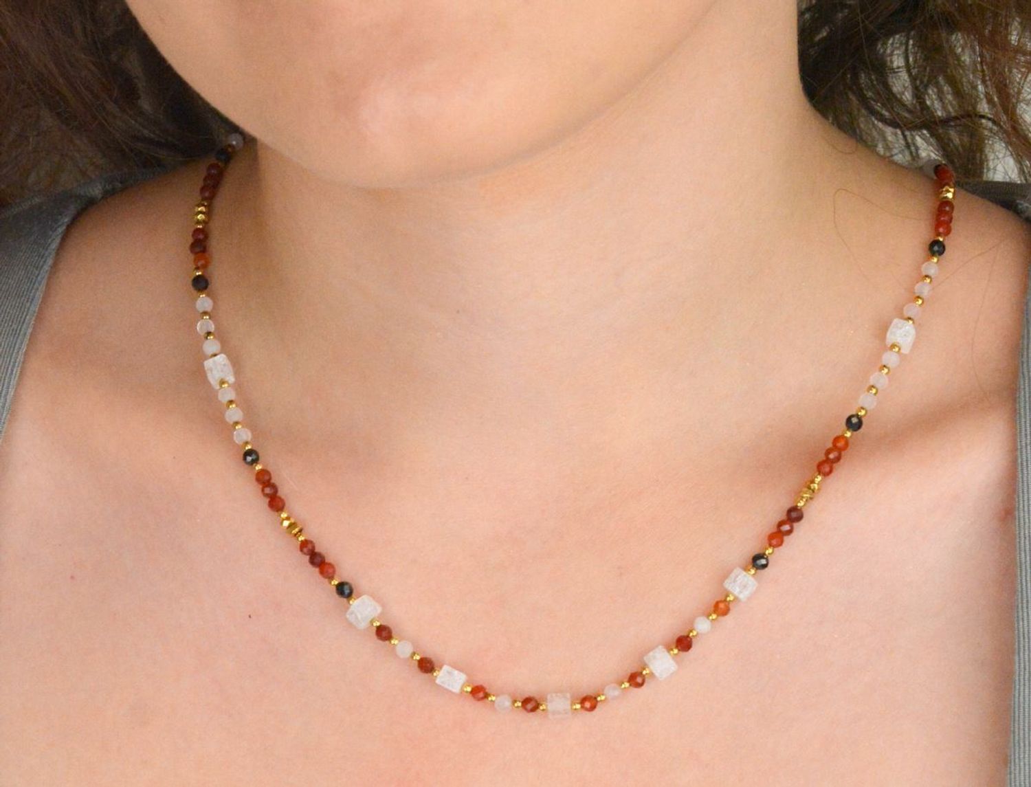 Pozłacany naszyjnik srebrny 925 z kamieniami naturalnymi kryształ górski, agat i kwarc różowy. Długość 45+3 cm, zapięcie na karabińczyk.1.jpg