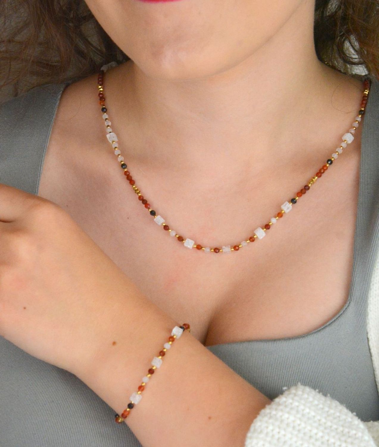 Pozłacany naszyjnik srebrny 925 z kamieniami naturalnymi kryształ górski, agat i kwarc różowy. Długość 45+3 cm, zapięcie na karabińczyk.1.jpg