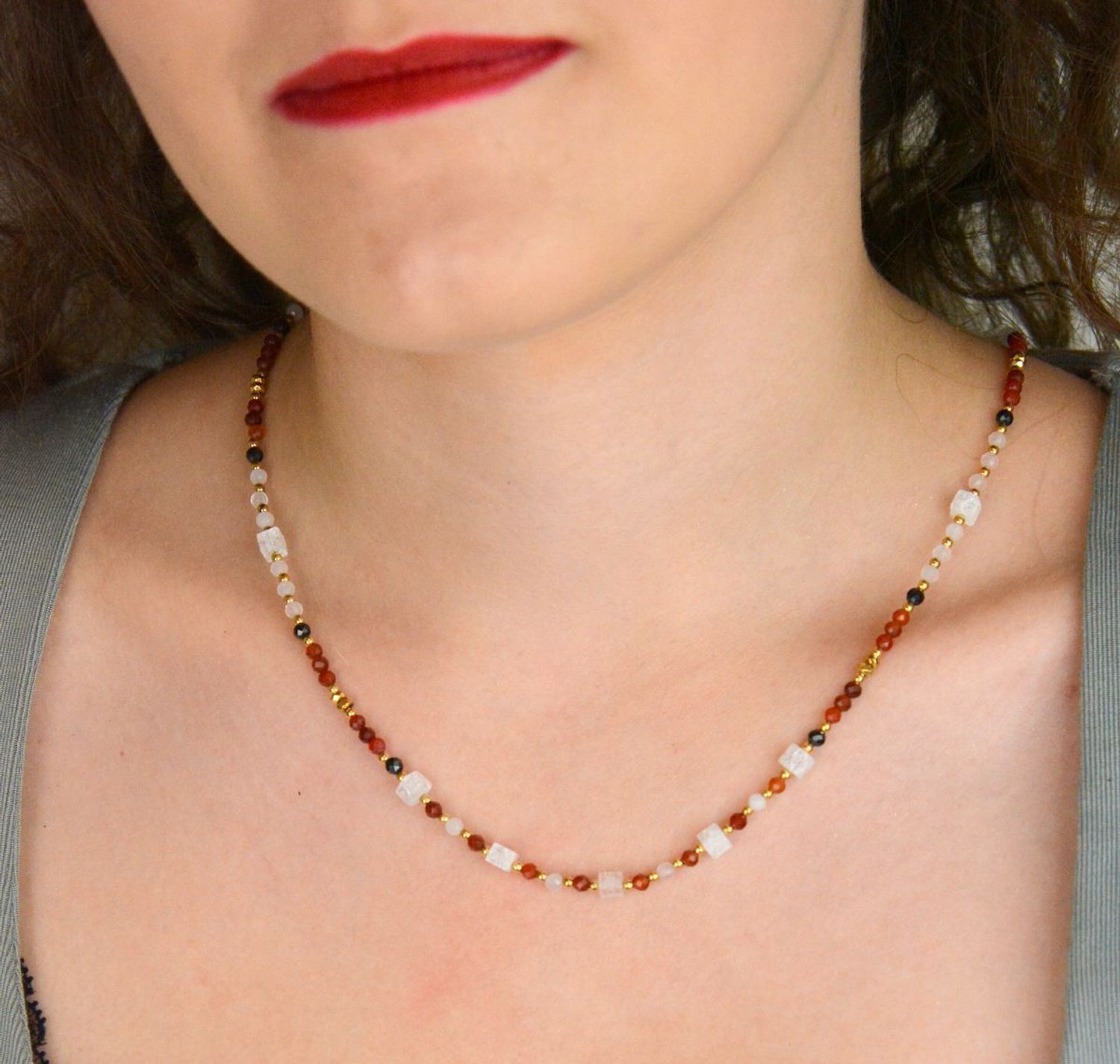 Pozłacany naszyjnik srebrny 925 z kamieniami naturalnymi kryształ górski, agat i kwarc różowy. Długość 45+3 cm, zapięcie na karabińczyk.1.jpg