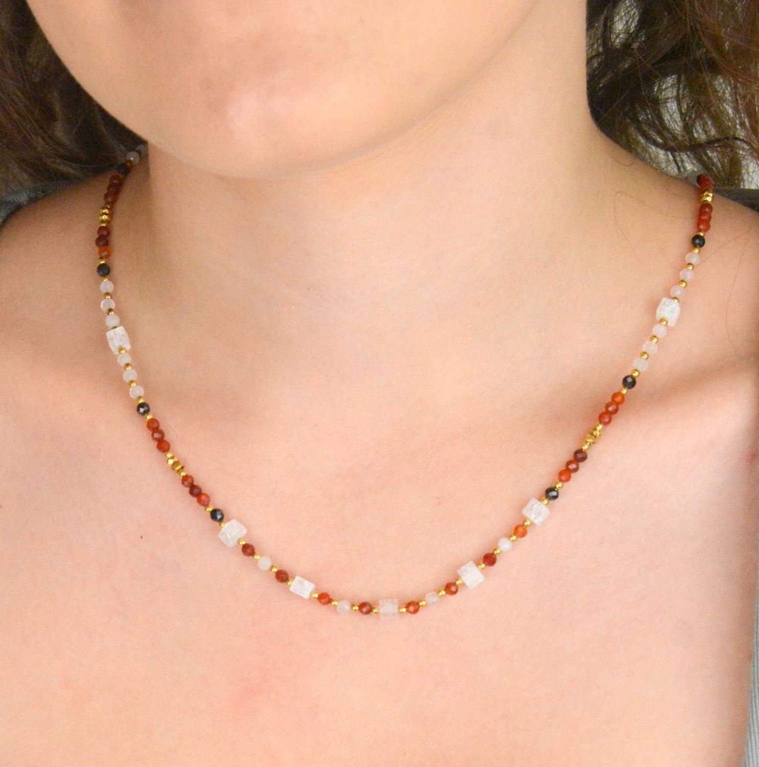 Pozłacany naszyjnik srebrny 925 z kamieniami naturalnymi kryształ górski, agat i kwarc różowy. Długość 45+3 cm, zapięcie na karabińczyk.1.jpg