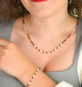Pozłacany naszyjnik srebrny 925 z kamieniami naturalnymi kryształ górski, agat i kwarc różowy. Długość 45+3 cm, zapięcie na karabińczyk (4).JPG