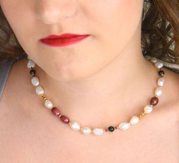 Elegancki naszyjnik srebrny próby 925, pozłacany, z perłą, rubinem i agatem. Długość 41 + 3 cm. Kamienie 3–10 mm. Ręcznie wykonana biżuteria naturalna (4).JPG