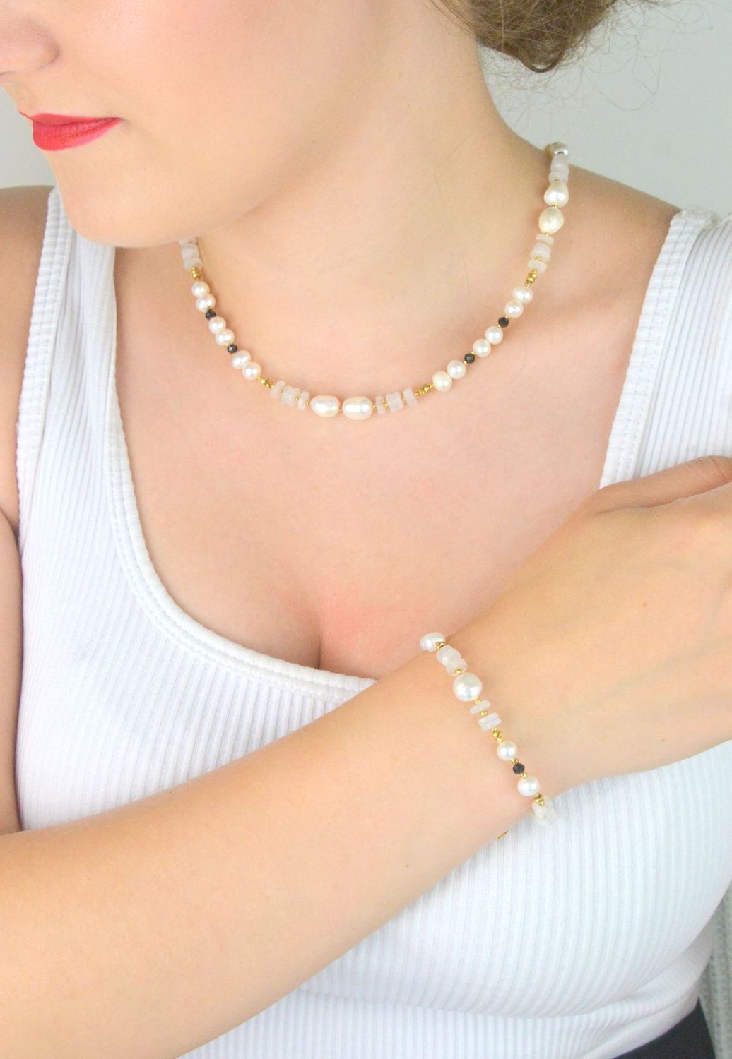 Naszyjnik damski srebrny pozłacany z perłą, kamieniem księżycowym i turmalinem  Kamienie naturalne  DIA-NSZ-13517-925  Srebro 925  45 + 2 cm.jpg