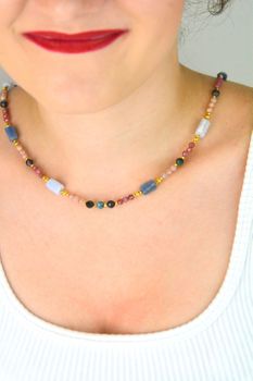 Naszyjnik damski ze srebra próby 925 z naturalnym kyanitem, chalcedonem i kamieniem słonecznym. Długość 45+2 cm, masa 16,20 g. Elegancja i styl w wyjątkowej formie (7).JPG
