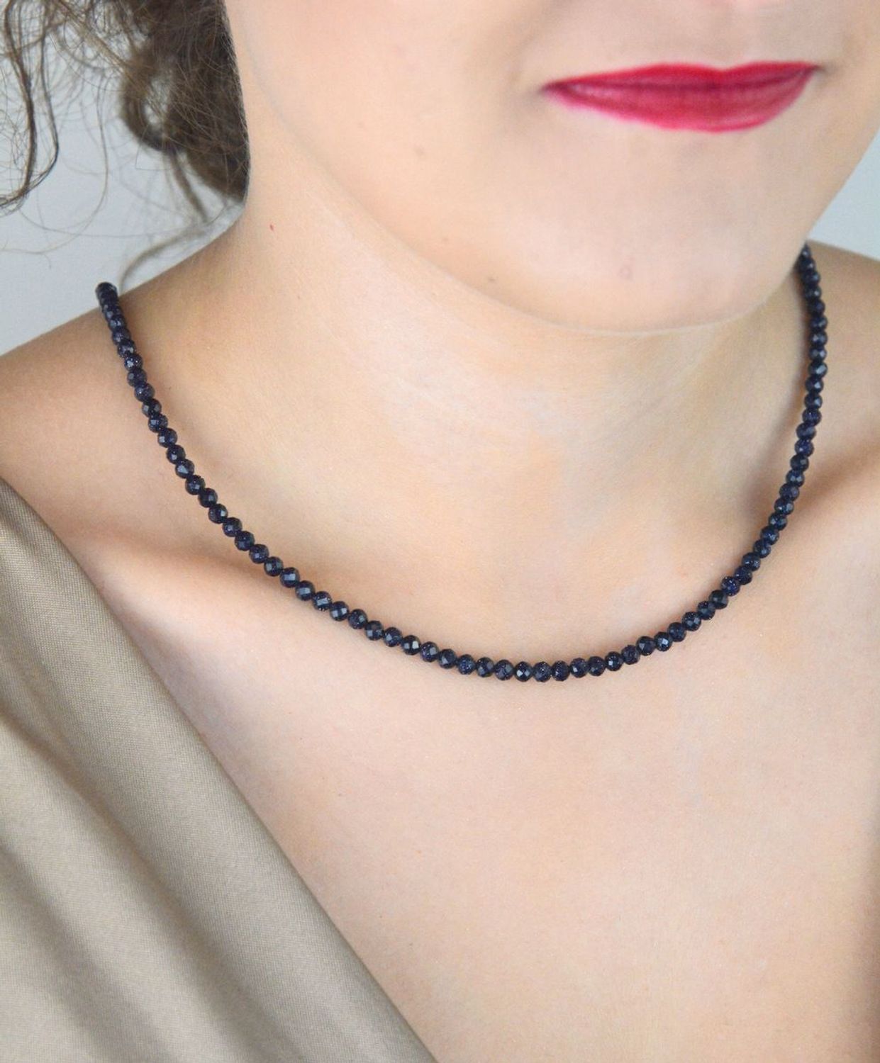 Naszyjnik srebrny 925 z naturalnym kamieniem noc kairu. Długość 43+2 cm, waga 9,15 g, zapięcie karabińczyk. Blask nocy w eleganckim wydaniu.1.jpg