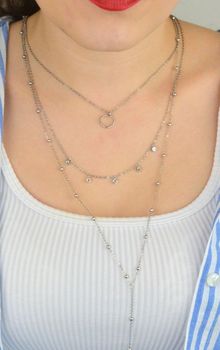 Elegancki naszyjnik damski srebrny próby 925, model DIA-NSZ-13672-925. Potrójne łańcuszki zdobione kuleczkami, długości 40 cm, 45 cm i 60 cm, zapięcie na karabińczyk (5).JPG