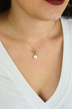 Złoty naszyjnik celebrytka 585 kwiatek z masą perłową 42+3 cm styl Tiffany (2).jpg