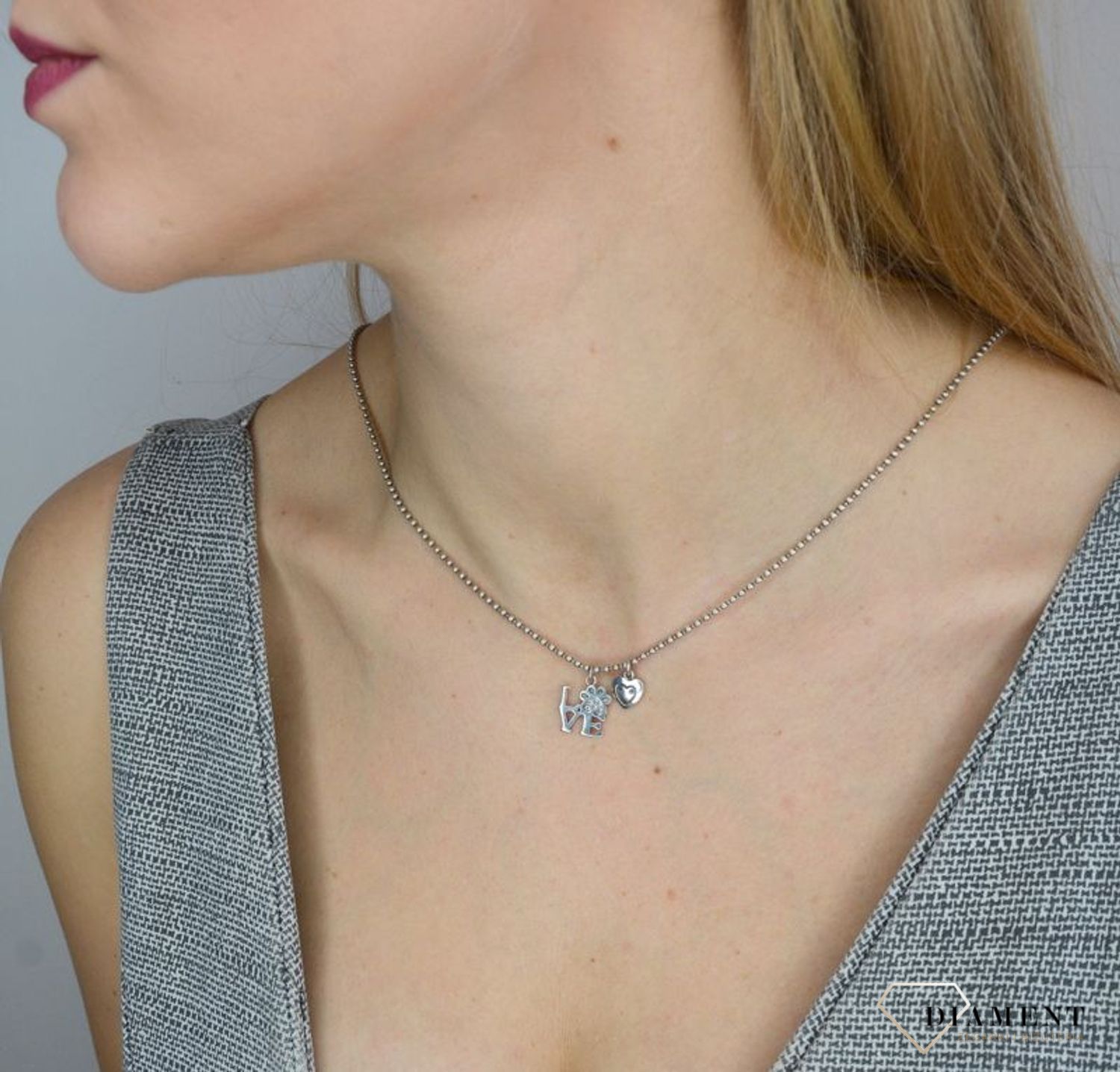 Naszyjnik srebrny 'LOVE' psia łapka Naszyjnik LOVE.jpg