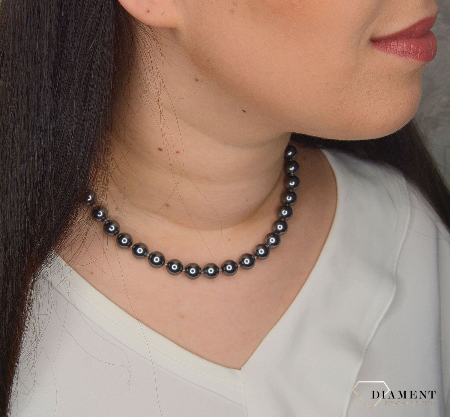 Naszyjnik z perłopławami w kolorze ciemno szarego DIA-NSZ-2380-925.jpg