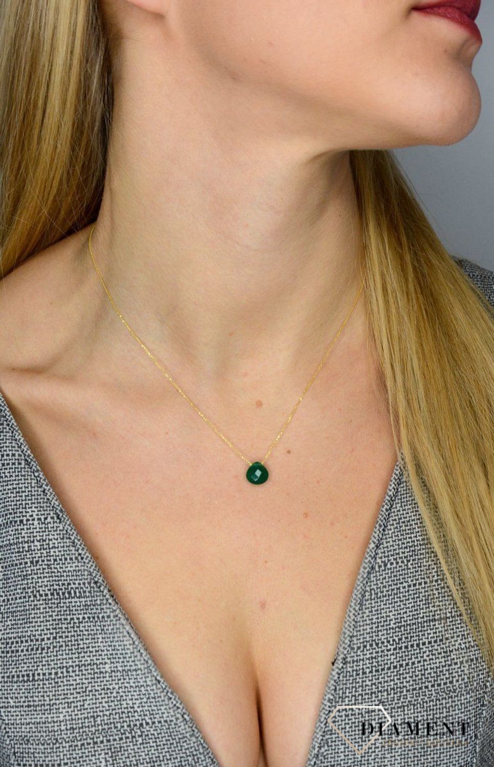 Złoty naszyjnik z chalcedonem chromowym celebrytka 585.jpg