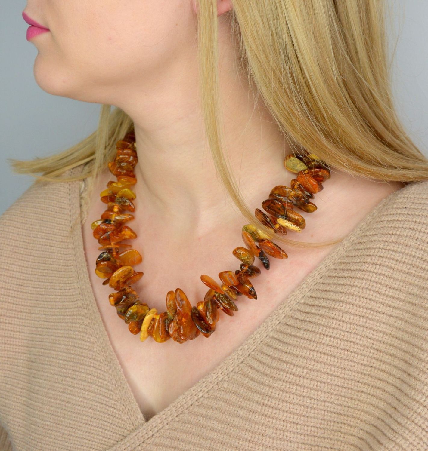 Naszyjnik z bursztynem w kolorze brązu DIA-NSZ-2480-bursztyn.jpg