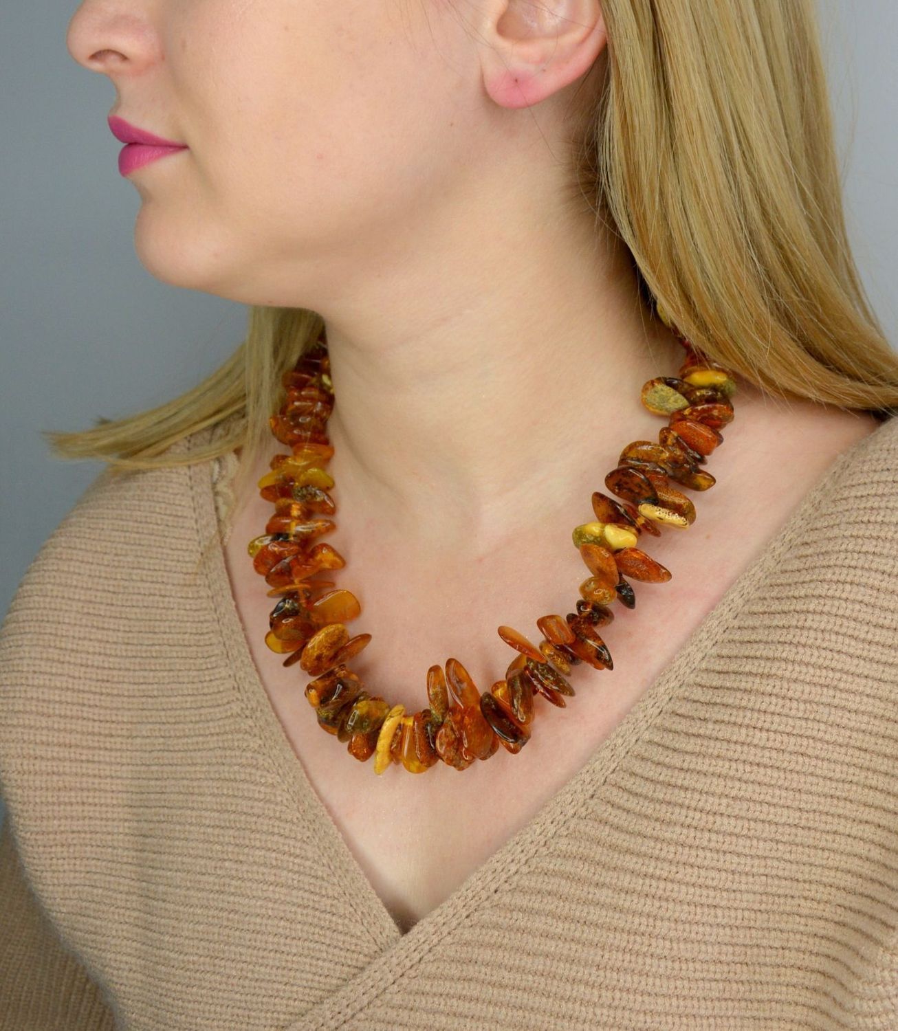 Naszyjnik z bursztynem w kolorze brązu DIA-NSZ-2480-bursztyn.jpg