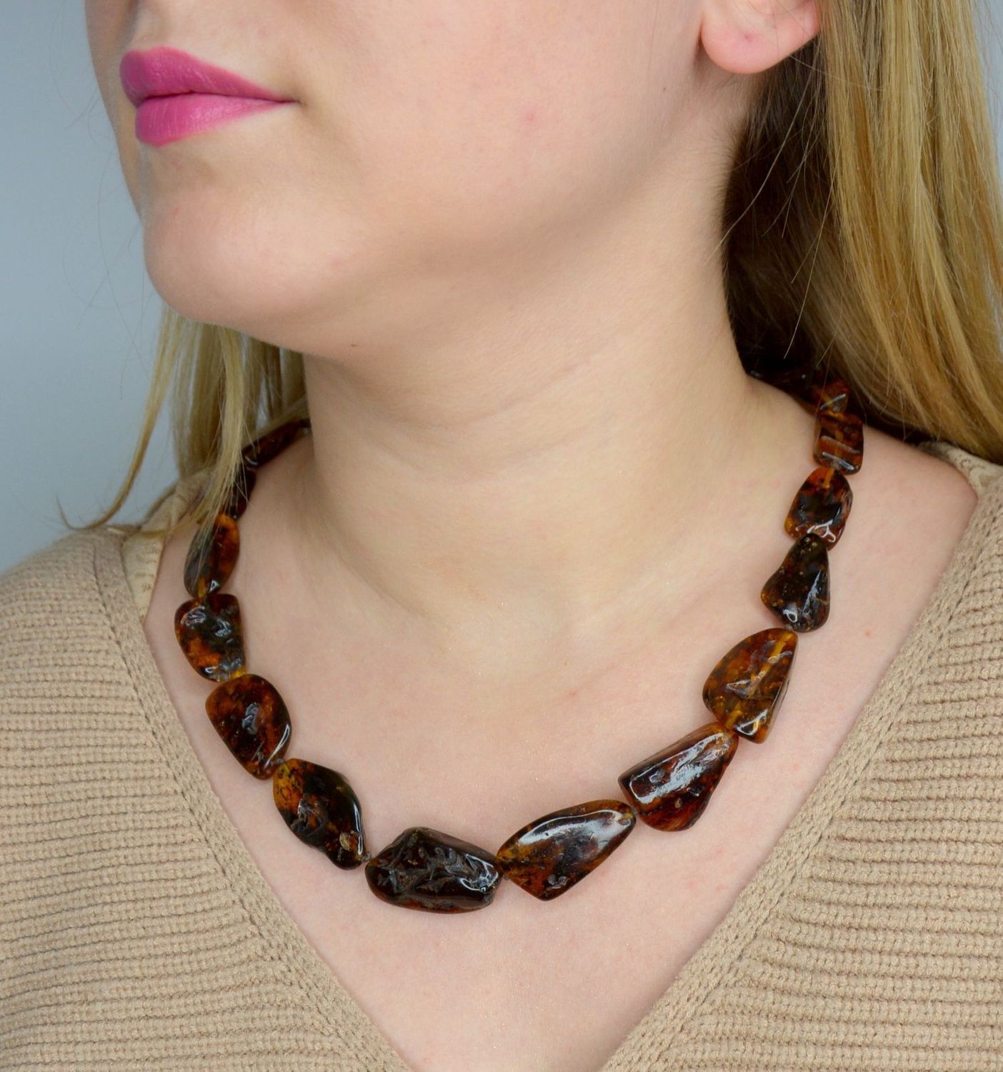 Naszyjnik z bursztynem w kolorze brązu DIA-NSZ-2488-bursztyn.jpg