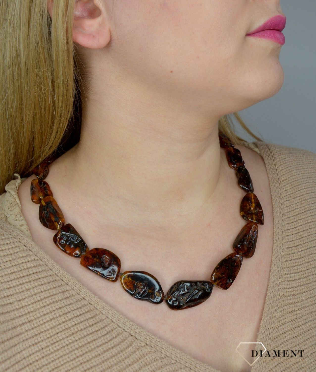 Naszyjnik z bursztynem w kolorze brązu DIA-NSZ-2488-bursztyn.jpg