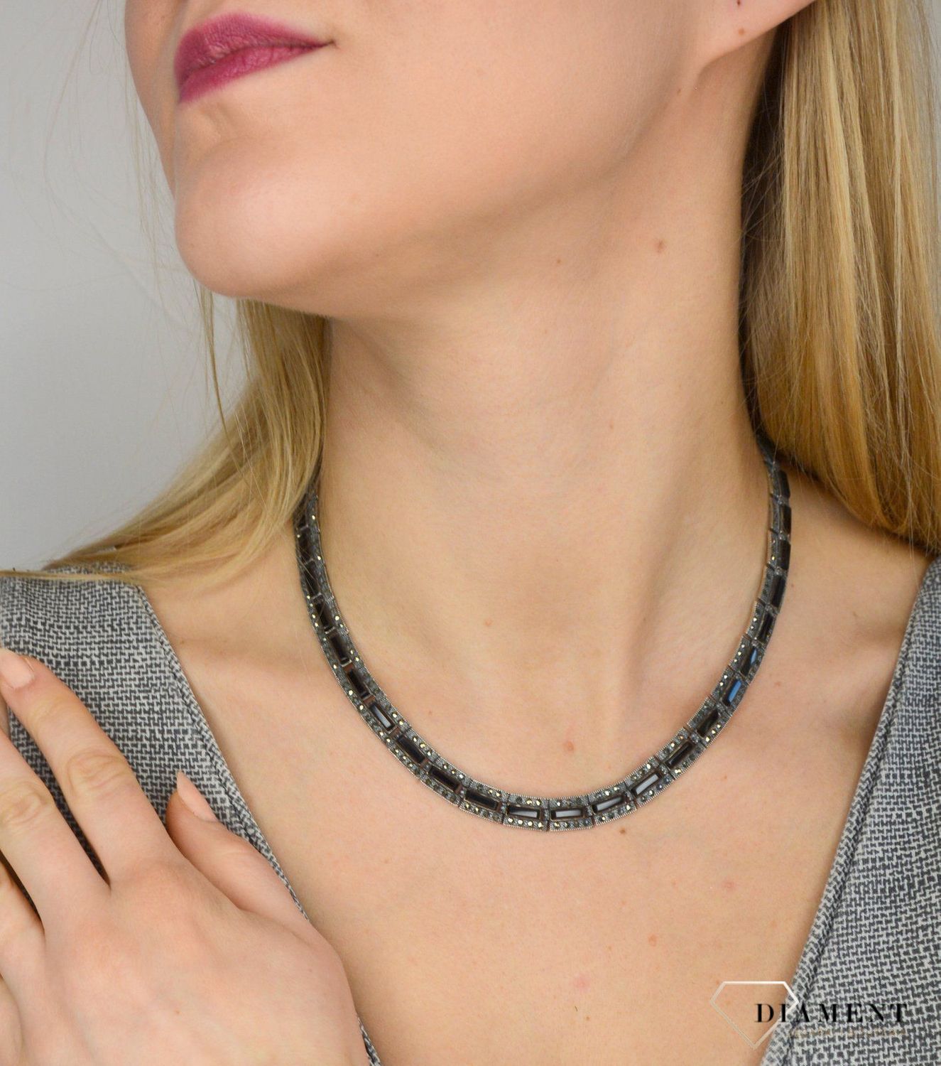 Kolia srebrna z markazytami i czarnym onyksem.jpg