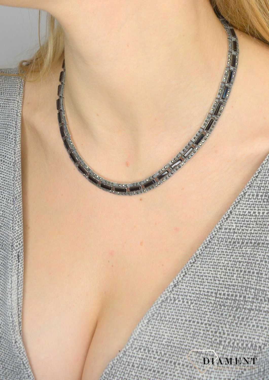 Kolia srebrna z markazytami i czarnym onyksem.jpg