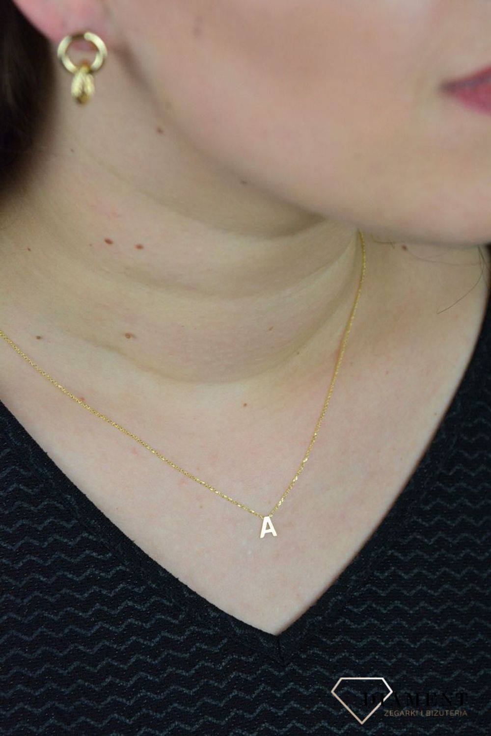 Złoty naszyjnik celebrytka z literka A DIA-NSZ-2545-A-585.jpg