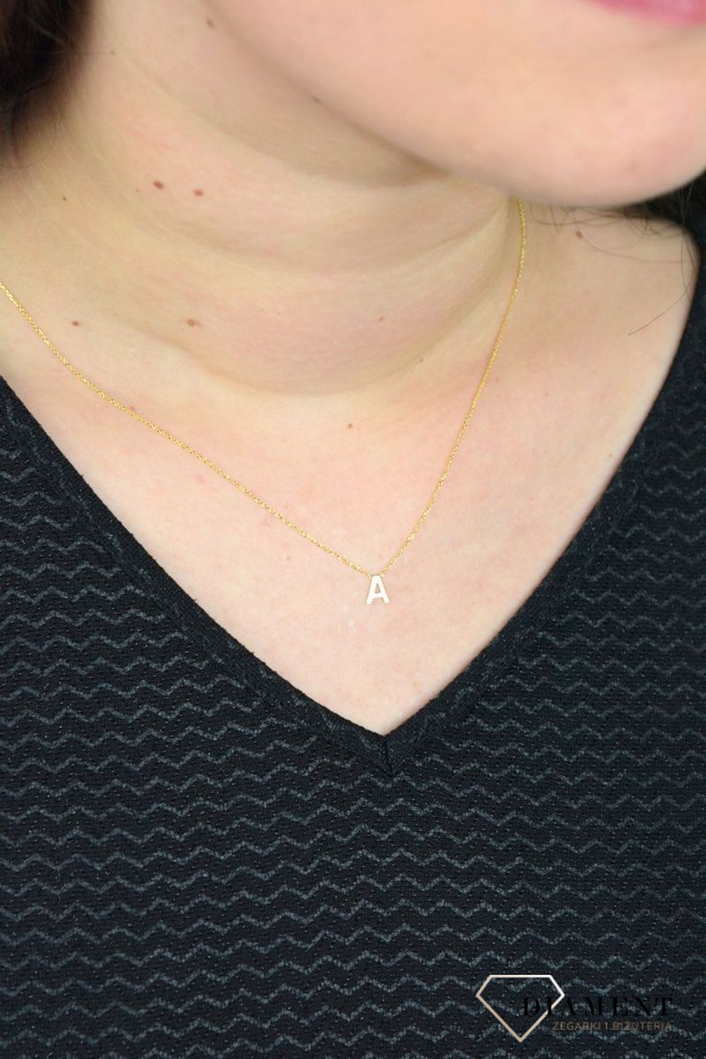 Złoty naszyjnik celebrytka z literka A DIA-NSZ-2545-A-585.jpg