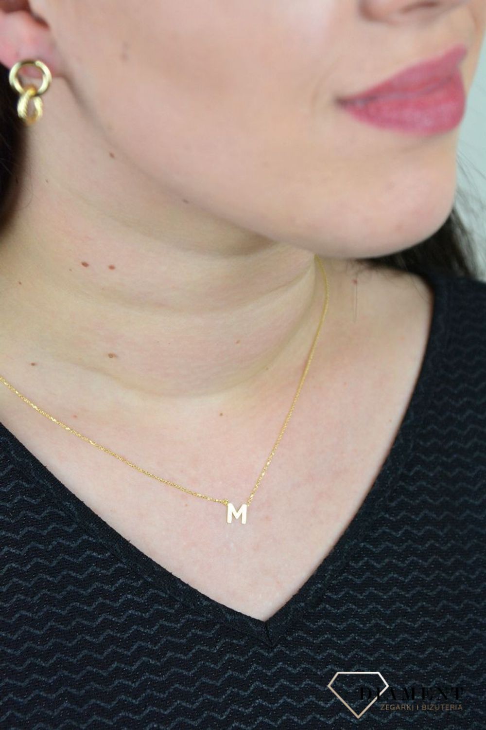 Złoty naszyjnik celebrytka z literka M DIA-NSZ-2545-M-585.jpg