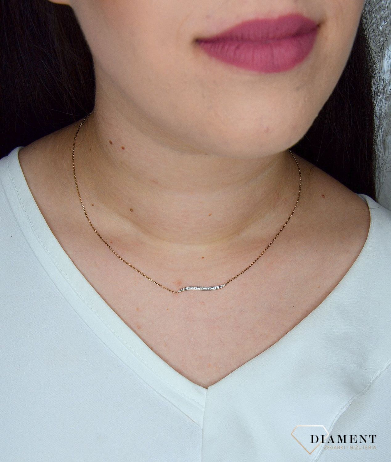 Złoty naszyjnik 585 celebrytka z krzyżykiem na boku DIA-NSZ-2727-585.jpg