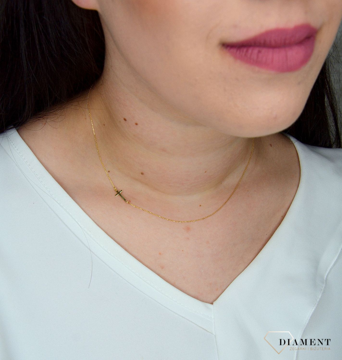 Złoty naszyjnik 585 celebrytka z krzyżykiem na boku DIA-NSZ-2727-585.jpg