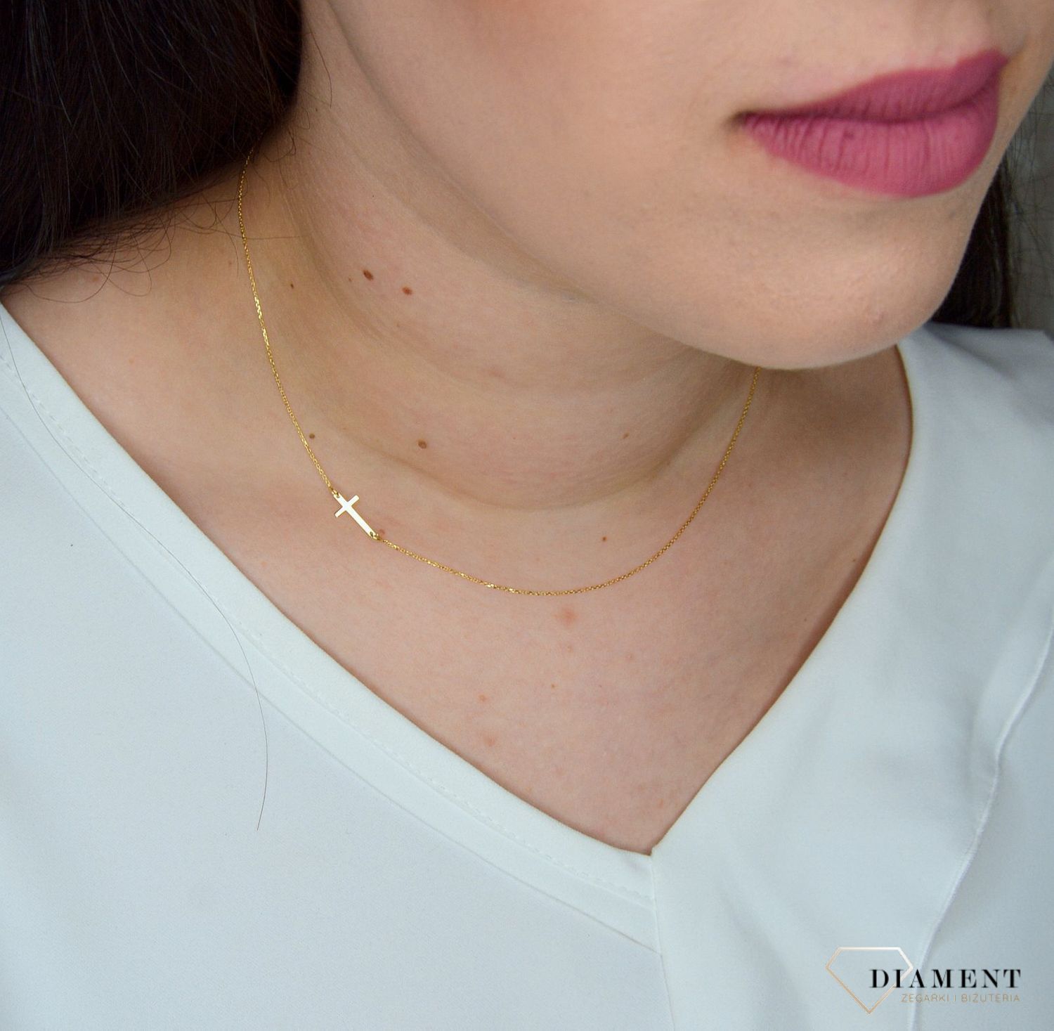 Złoty naszyjnik 585 celebrytka z krzyżykiem na boku DIA-NSZ-2727-585.jpg